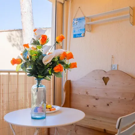Appartement à - Résidence Avec Piscine *